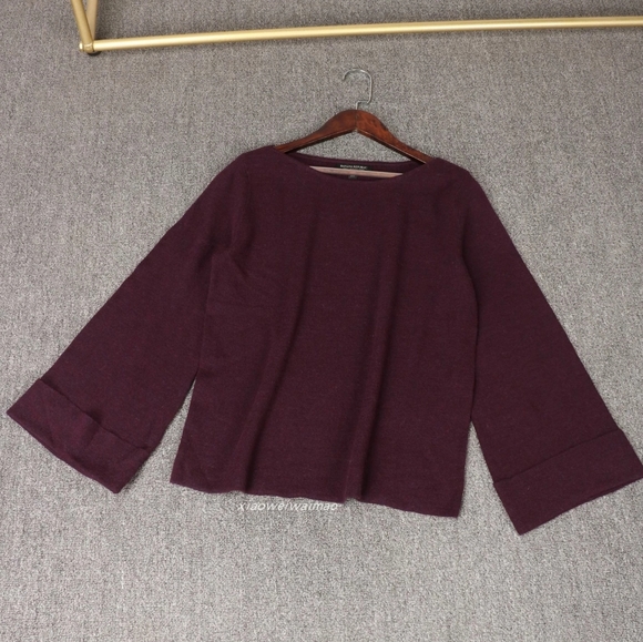 Banana Republic Boat neck Wool Sweater Purple - Picture 2 of 5
